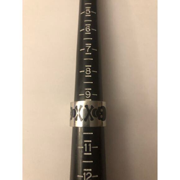 Stainless steel 4‎ skull around ring size 9.5 - Picture 4 of 4